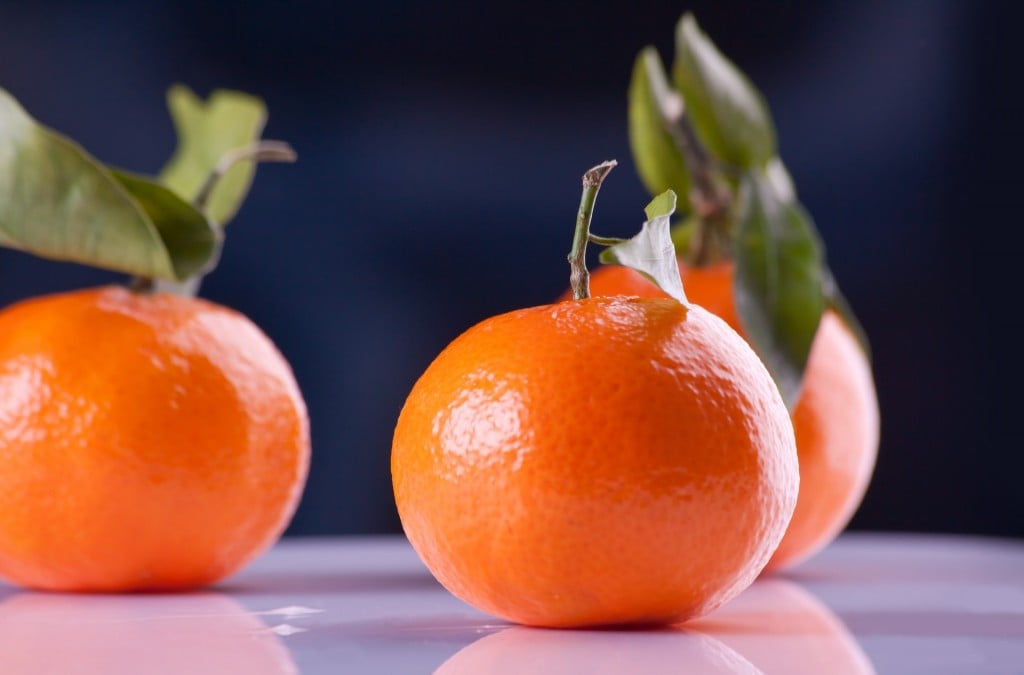 Close up of mandarin oranges.
